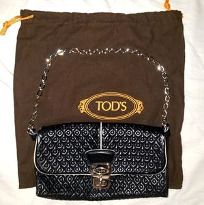 Multi-purpose clutch. Used twice for parties.